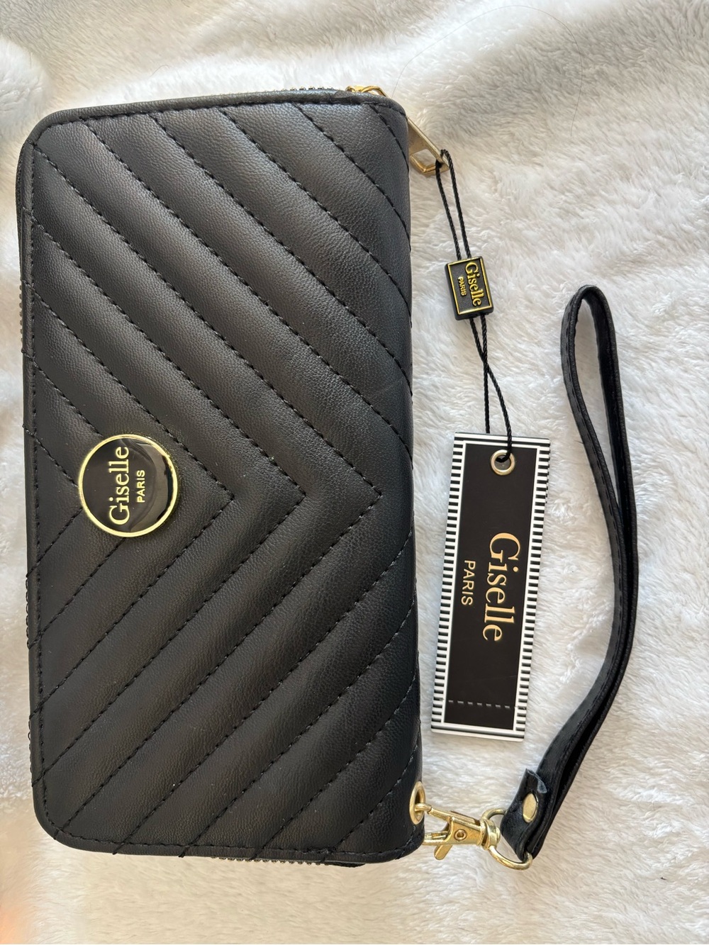 Giselle Paris Quilted Black Wristlet Clutch wallet